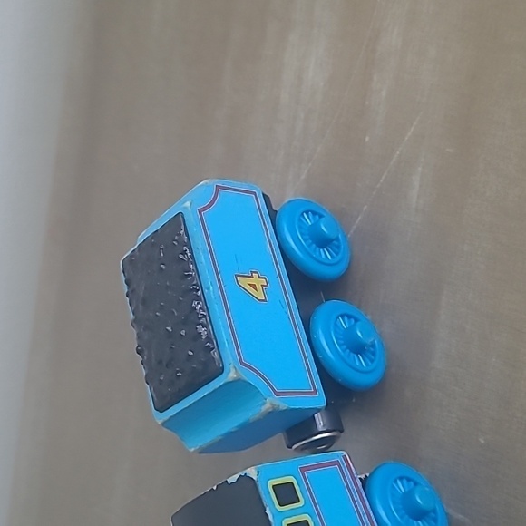 2003 Gordon and Gordon's Tender, Thomas and Friends - Picture 3 of 7